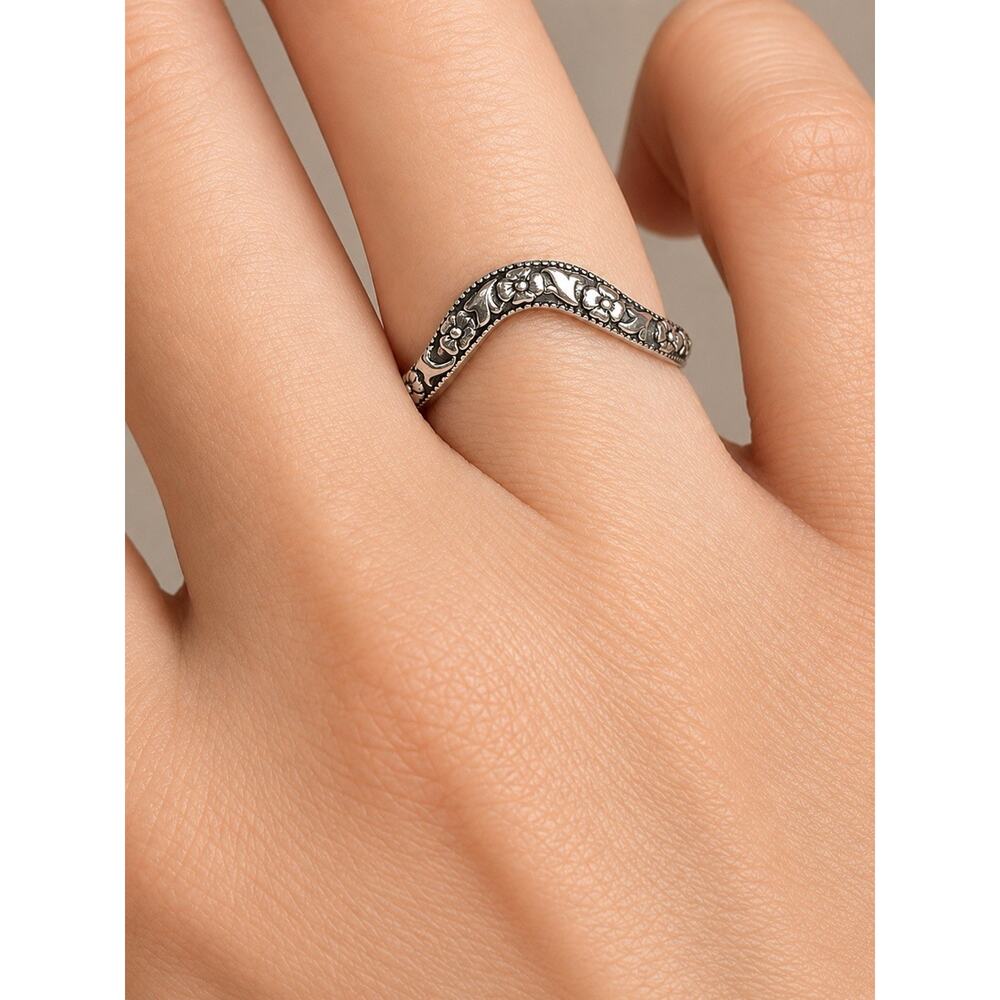 Sterling Silver Chevron Floral Ring Size 6 Curved V Band Wedding Stacker Boho - Picture 2 of 12